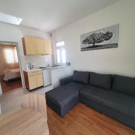 Apartments Lonza Mlini Exterior photo