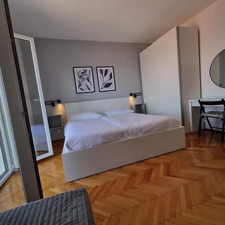 Apartments Lonza Mlini Exterior photo