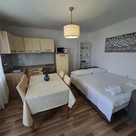 Apartments Lonza Mlini Room photo