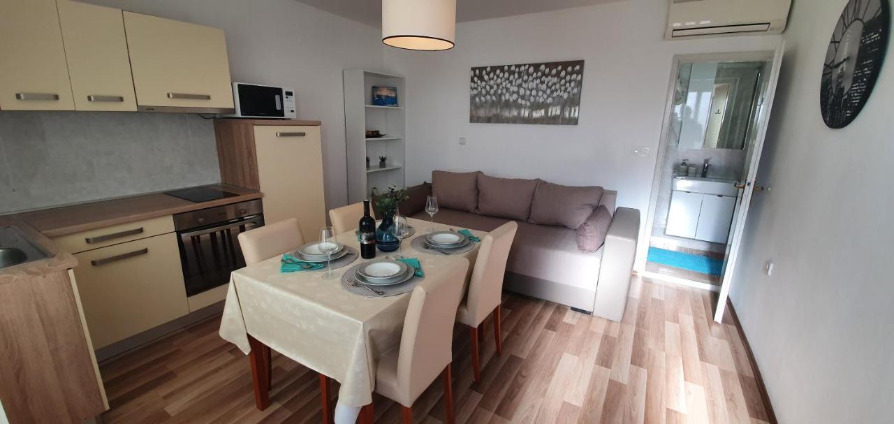 Lonza Apartment Mlini